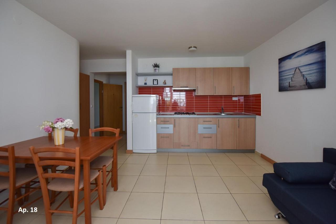 Apartments Bella Sky ノヴァリャ エクステリア 写真