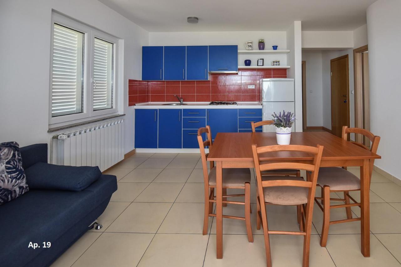 Apartments Bella Sky ノヴァリャ エクステリア 写真